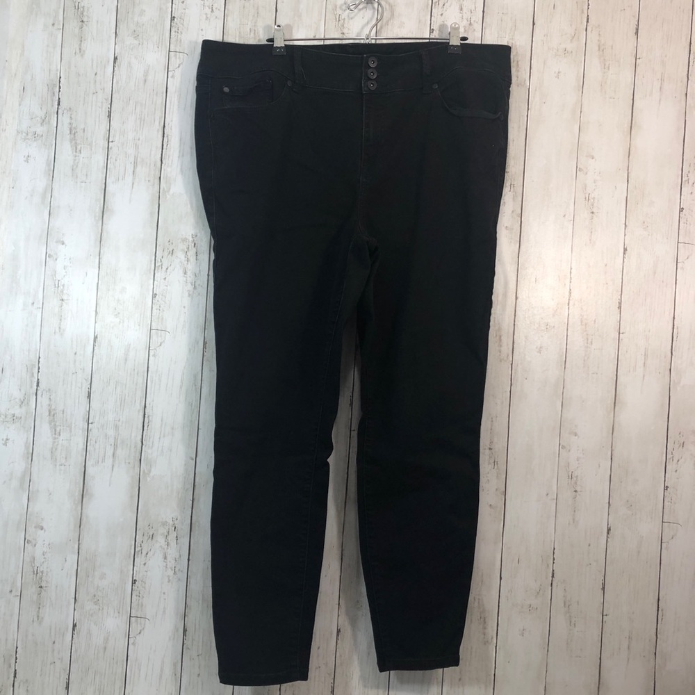 Torrid Feel The Fit Super Soft Black Jeggings 24T - Picture 2 of 11